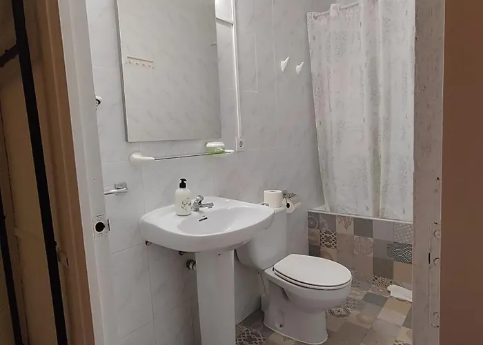 Dragonflybcn 招待所 *