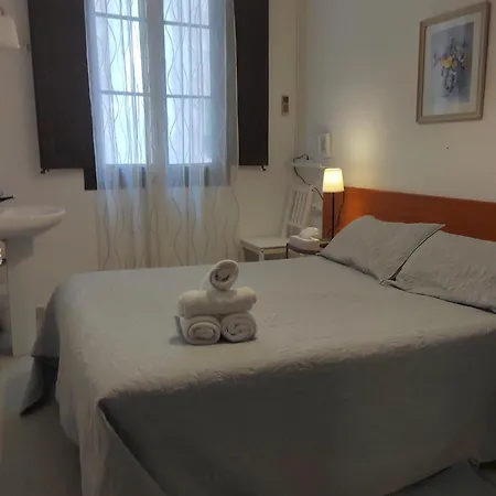 Dragonflybcn 招待所 *